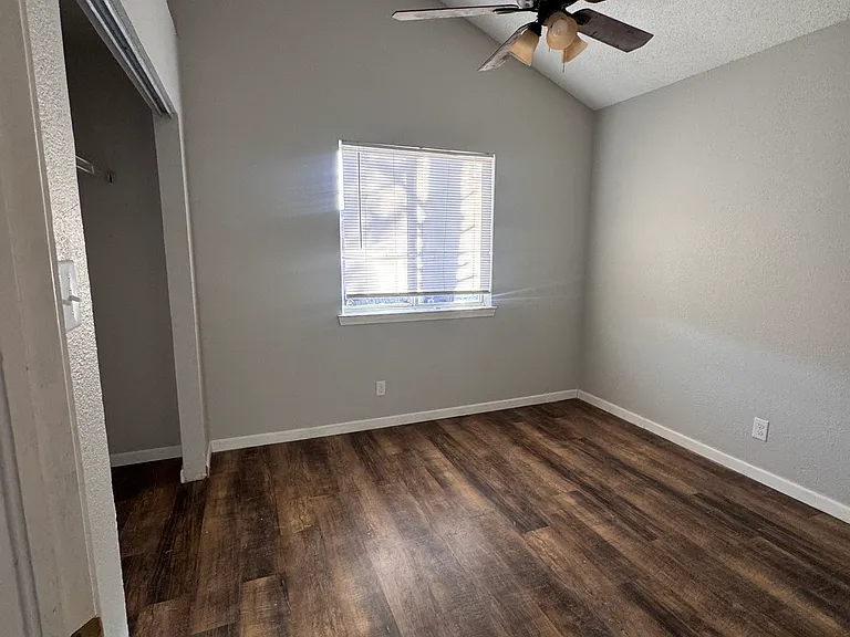 4121 Tierra Bronce Dr — Photo 12