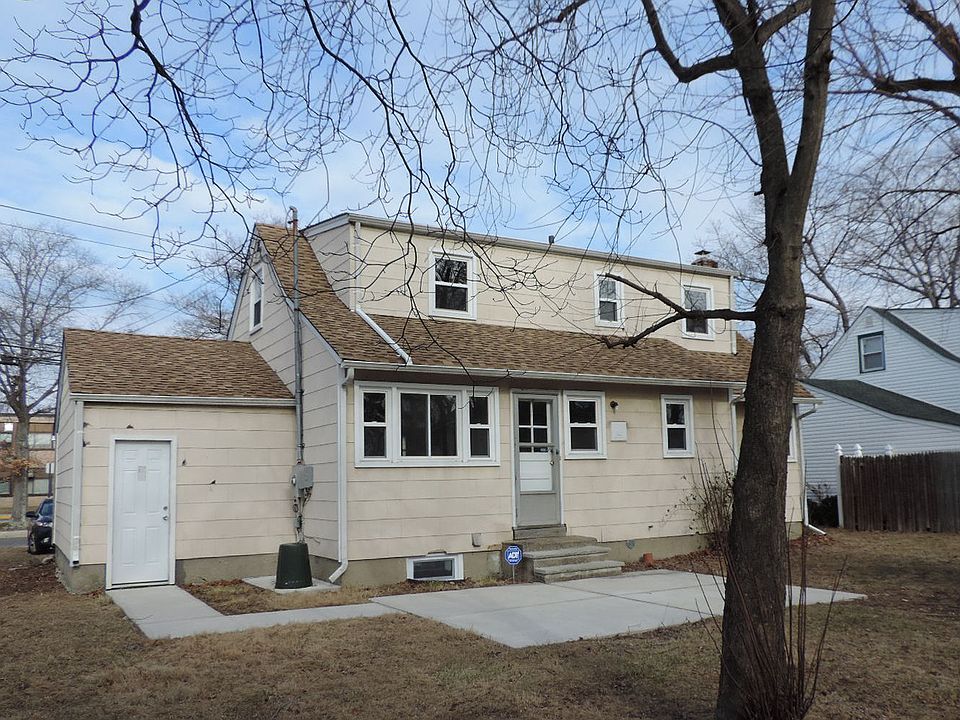 24 Phelps Ln, North Babylon, NY 11703 Zillow