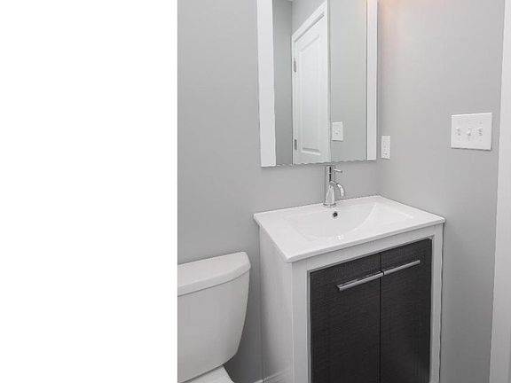 4th image of 1014 E Moyamensing Ave #2
