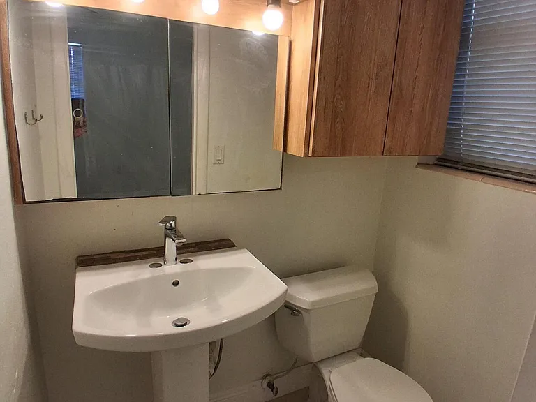 303 Princeton Ave — Photo 22