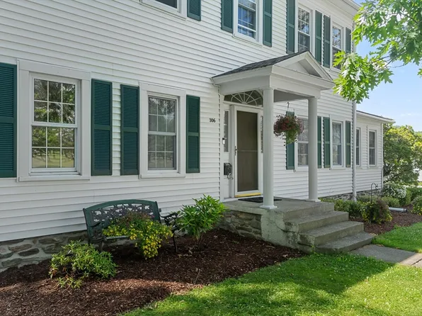 306 Pleasant St, Leicester, MA 01524