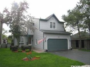 124 Plymouth Dr, Syracuse, NY 13206