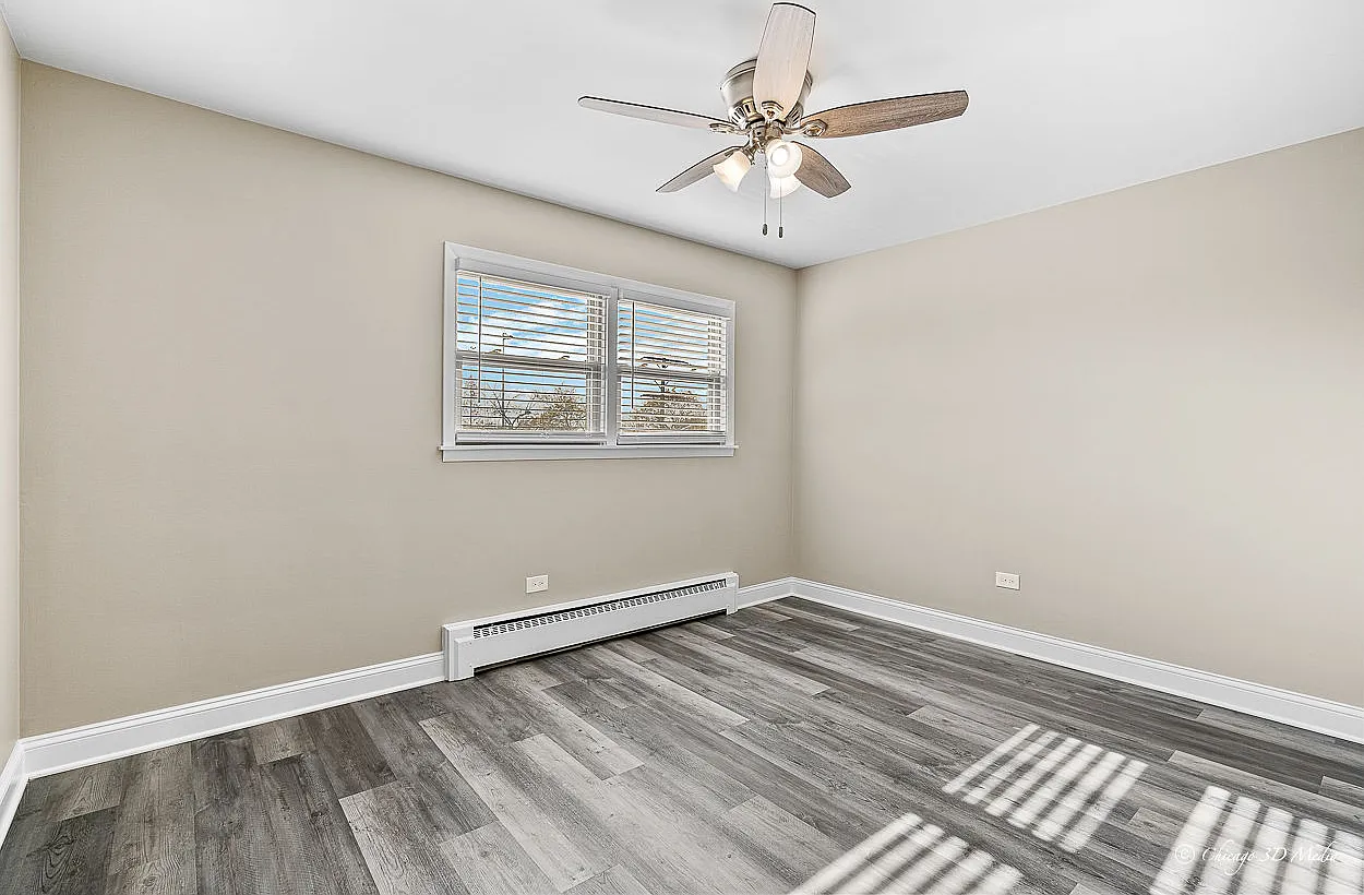 2 bed, 1.0 bath, 1000 sqft, $2,100 — Photo 3