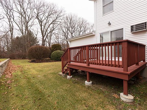 4th image of 141 Oak Park Dr