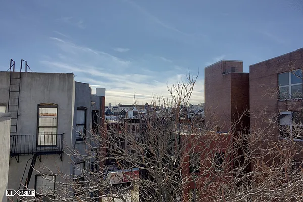 Rented by Citi Habitats | media 22