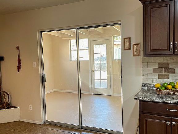 4th image of 1420 Juniper Ave