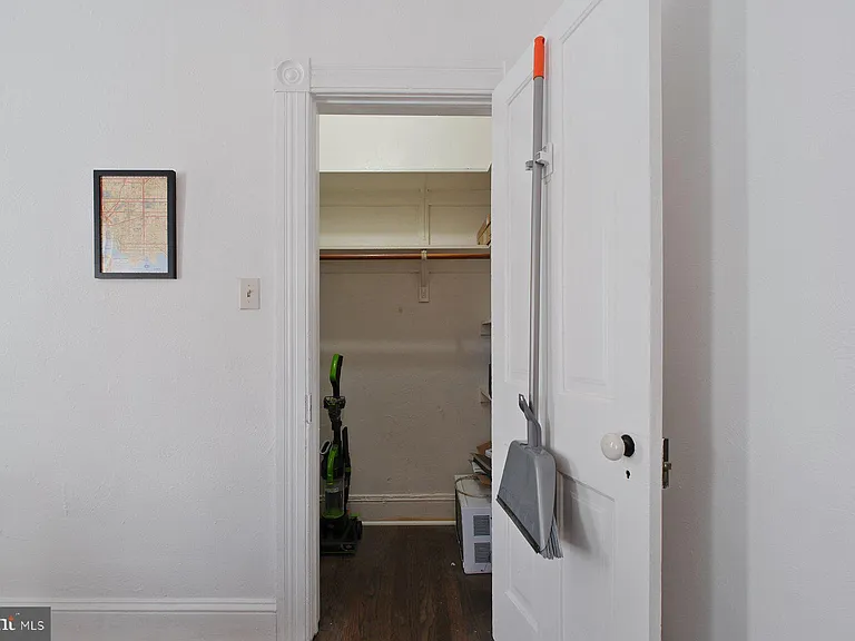 510 E 41st St #3 — Photo 10