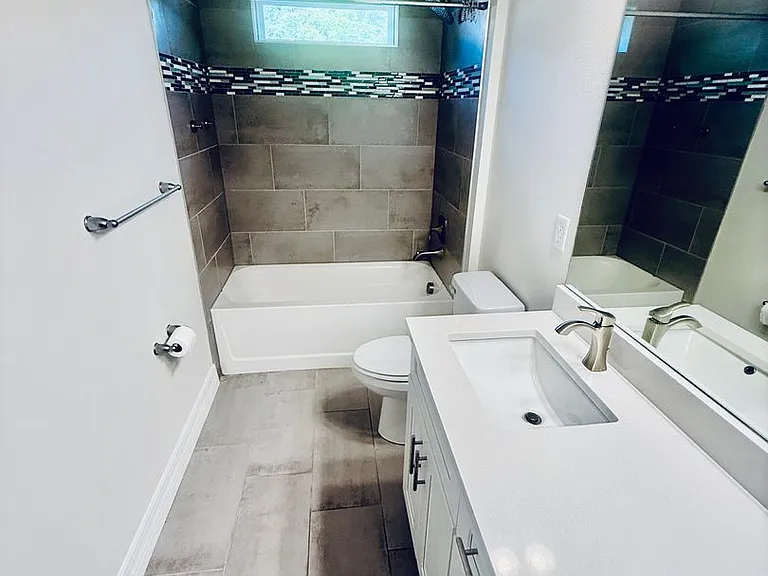 614 Lynbrook St NW — Photo 29
