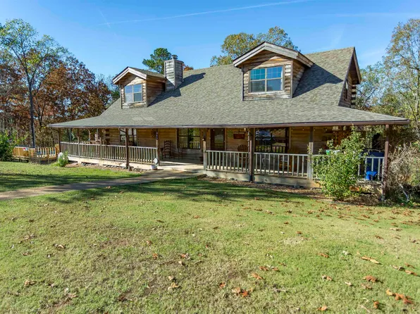 949 Deer Trace Rd, Pell City, AL 35125