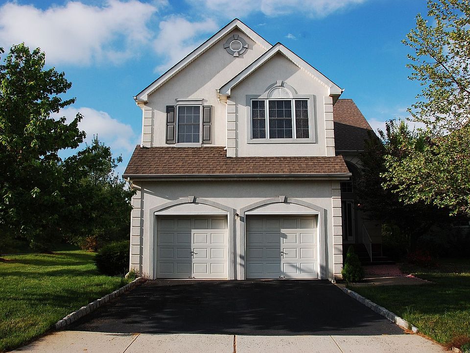 Exterior front view