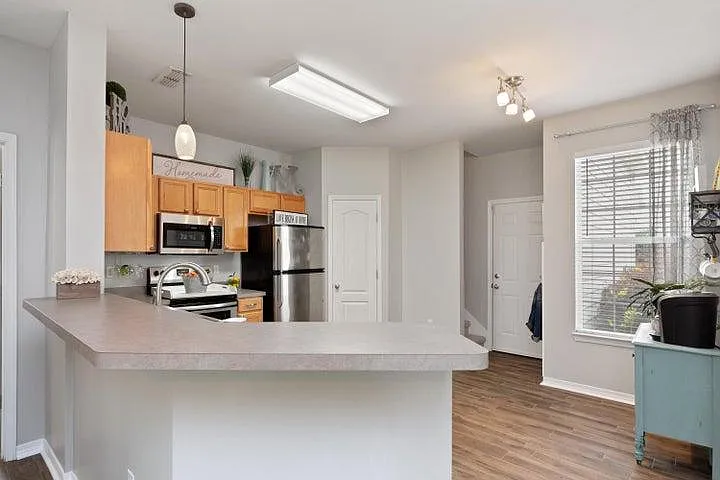 401 Peoria Blvd — Photo 13