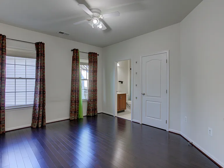 43185 Tandridge Way — Photo 6