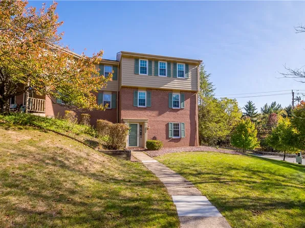 5212 Lantern Hill Dr, Pittsburgh, PA 15236