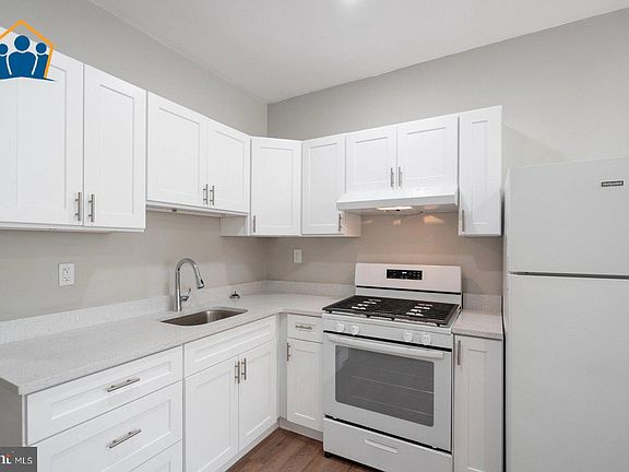5th image of 3038 Hartville St