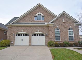 7404 Sea Pines Pl, West Chester, OH 45069