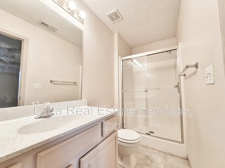 3210 SW Iron Creek Dr — Photo 7