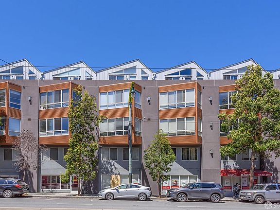 2nd image of 638 19th St Unit 8