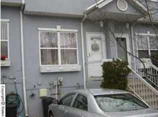 24 Crown Ct, Staten Island, NY 10312
