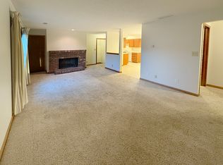 5606 Salt Valley Vw SUITE 3, Lincoln, NE 68512