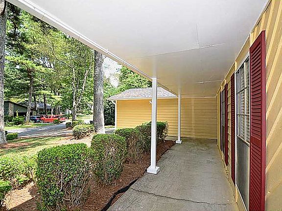 4th image of 1110 Terramont Dr