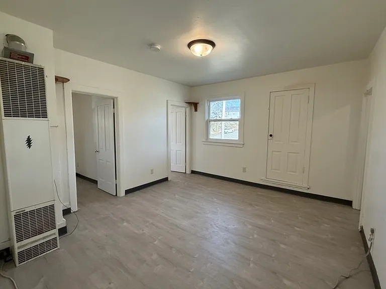1003 Ontario Ave — Photo 9