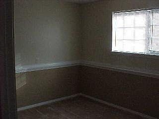 2nd image of 612 Mulberry E #2