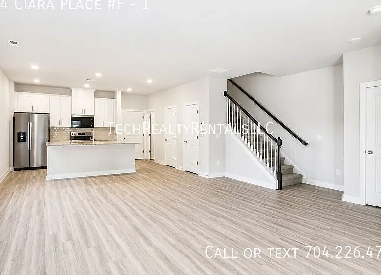 114 Ciara Pl #1-F — Photo 2