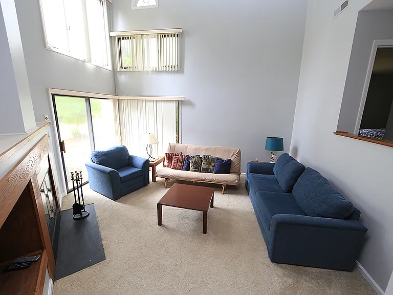 4320 Beechnut Ln — Photo 2