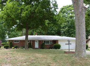 5140 Evergreen Dr, North Olmsted, OH