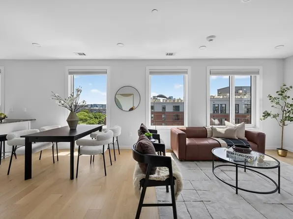 2-10 Maverick Sq, Boston, MA 02128
