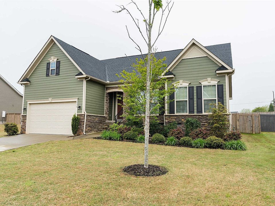 1st image of 118 Marilyn Perry Ln