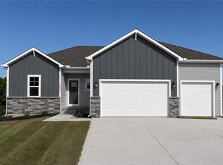 17819 Green Rd, Gardner, KS 66030