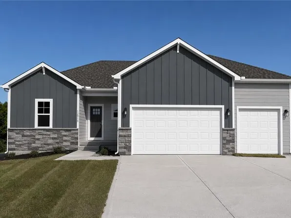 17819 Green Rd, Gardner, KS 66030