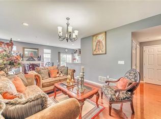 1107 Balsam Dr, New Windsor, NY 12553