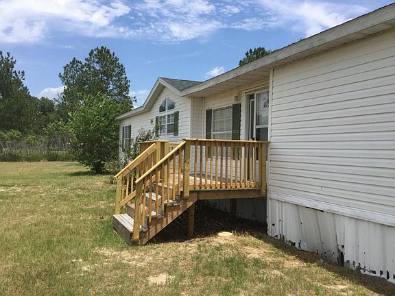 3rd image of 8925 NE 41st Ct