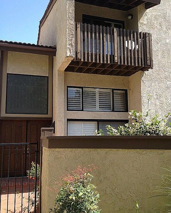1st image of 21545 Erwin St Unit 103
