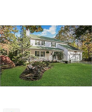 5th image of 24 Park Woods Ln