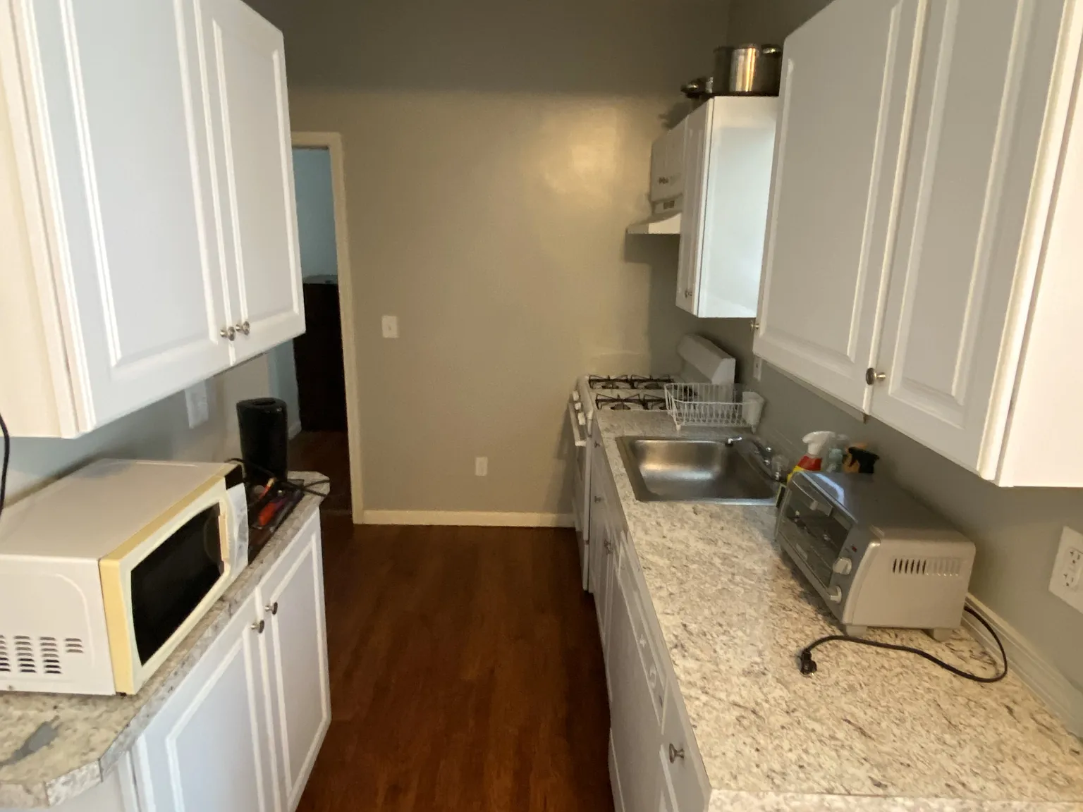 4 bed, 1800 sqft, $2,200 — Photo 3