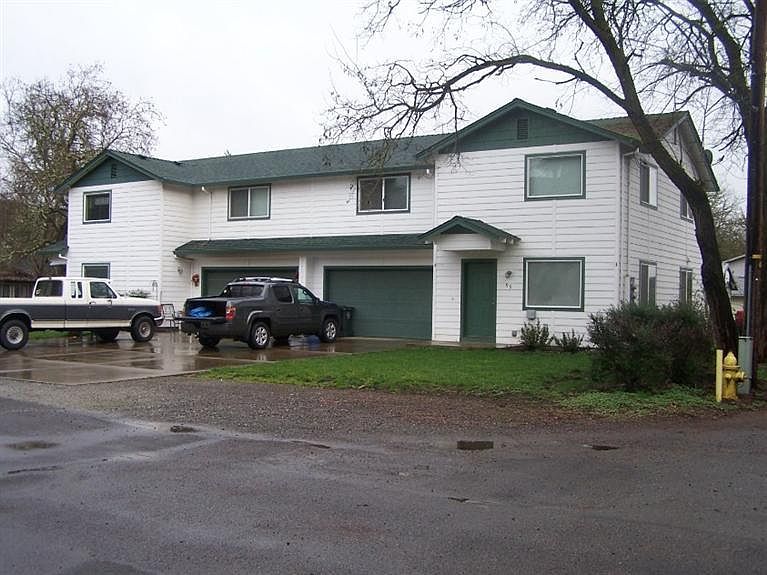 1st image of 384 N 1st Ave