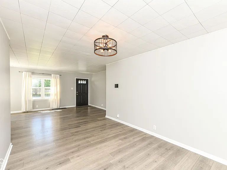 5301 Evanston Ave — Photo 9