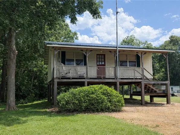 2755 Highway 3102, Jonesville, LA 71343