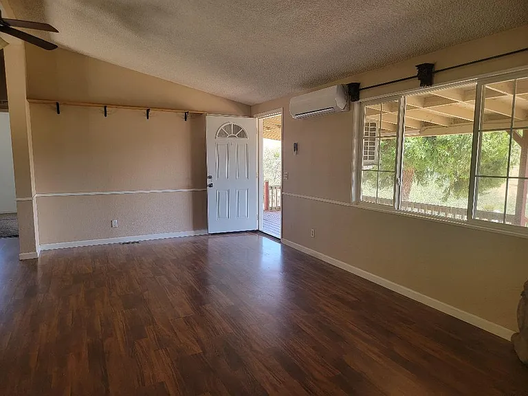 47160 Creekside Rd — Photo 6