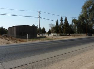 4845 E Mount Whitney Ave, Laton, CA 93242