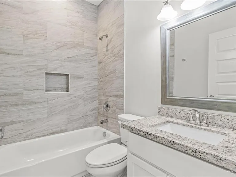 512 Downing Ave #1 — Photo 9