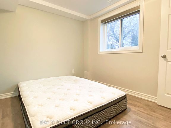 4th image of 29 Carlton Rd #Basement