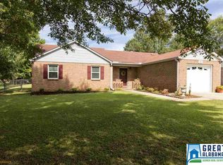 121 Winterhaven Dr, Alabaster, AL 35007