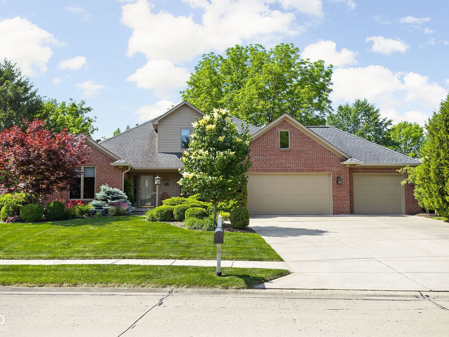 10335 Whispering Way, Indianapolis, IN 46239 | Zillow