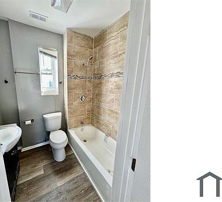 3rd image of 4840 S Paulina St #2R