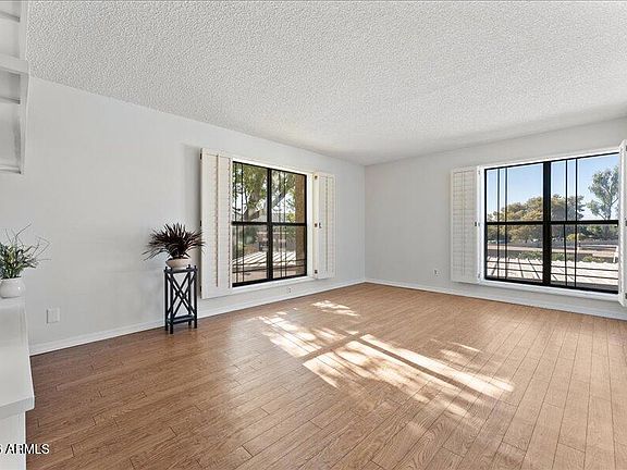 3rd image of 5122 N 31ST Way #227