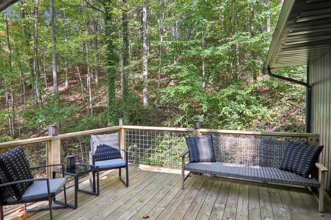 Bear Cove Rd-048.jpg